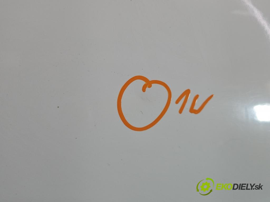 Peugeot 208 I 2012-2019 1.4 hdi 68 hp manual 50 kW 1398 cm3 5- dveře přední pravé  (Klika dveří ostatní)