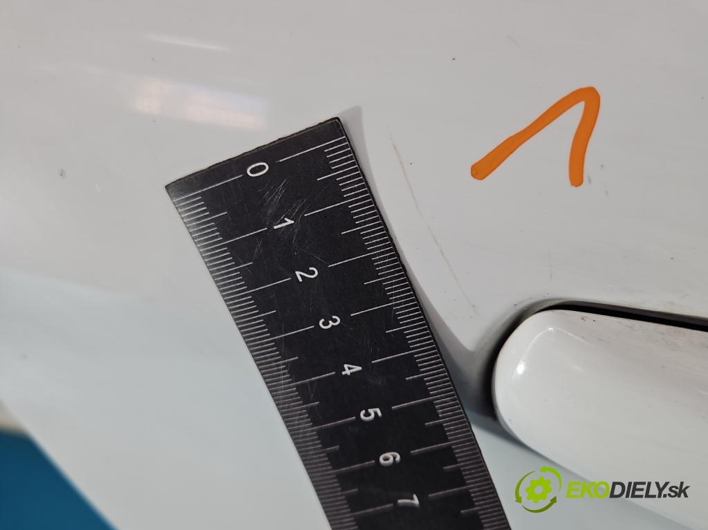 Peugeot 208 I 2012-2019 1.4 hdi 68 HP manual 50 kW 1398 cm3 5- dvere zadné pravé  (Kľučka dverí ostatné)