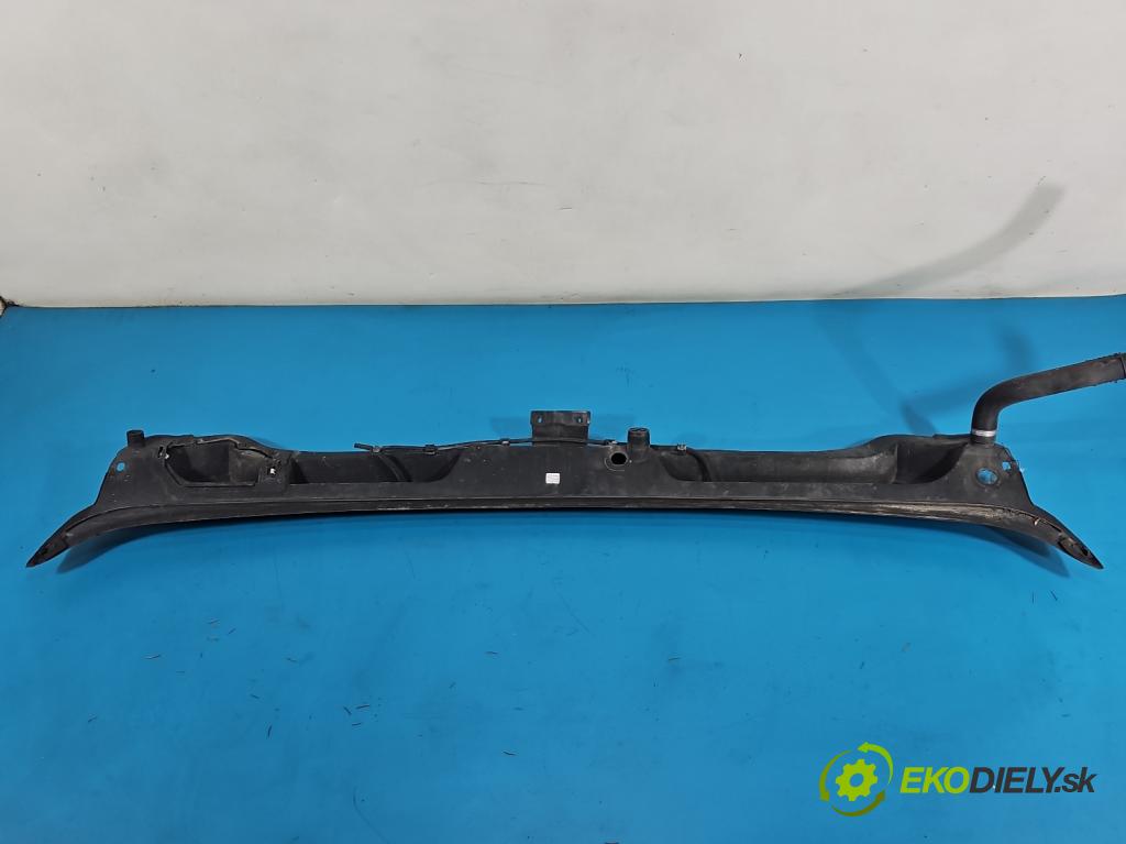 Fiat Ducato IV 2014- 2.0 jtd 116 HP manual 85 kW 1956 cm3 5- torpédo 1315953070 (Torpédo (plast pod čelným sklom))