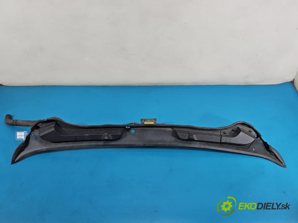 Fiat Ducato IV 2014- 2.0 jtd 116 HP manual 85 kW 1956 cm3 5- torpédo 1315953070 (Torpédo (plast pod čelným sklom))