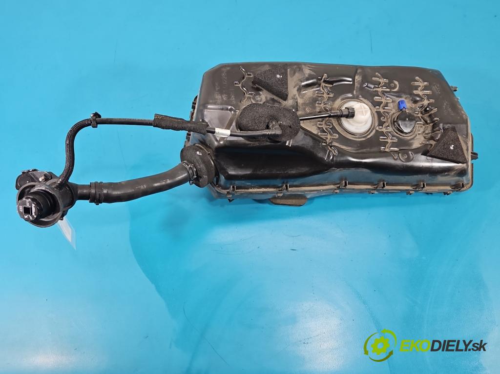 Jaguar XE X760 2015-2024 2.0d 179KM automatic 132 kW 1999 cm3 4- Nádrž: AdBlue JX73-5J228-AD