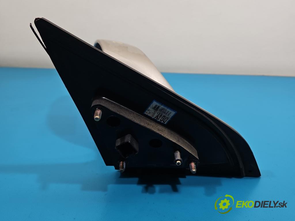 Kia Cerato 2004-2008 1.6 crdi 115 HP manual 84.6 kW 1582 cm3 5- zrkadlo ľavé  (Kľučka dverí ostatné)