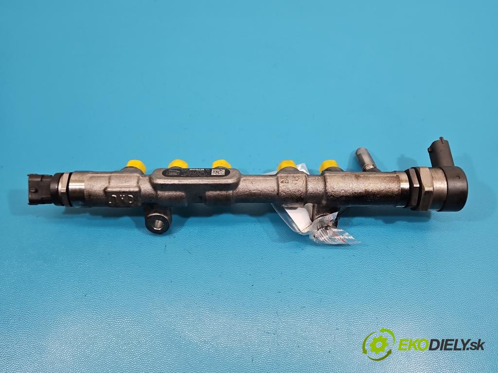 Jaguar XE X760 2015-2024 2.0d 179KM automatic 132 kW 1999 cm3 4- lišta vstrekovacia 0445214332 (Vstrekovacia lišta)