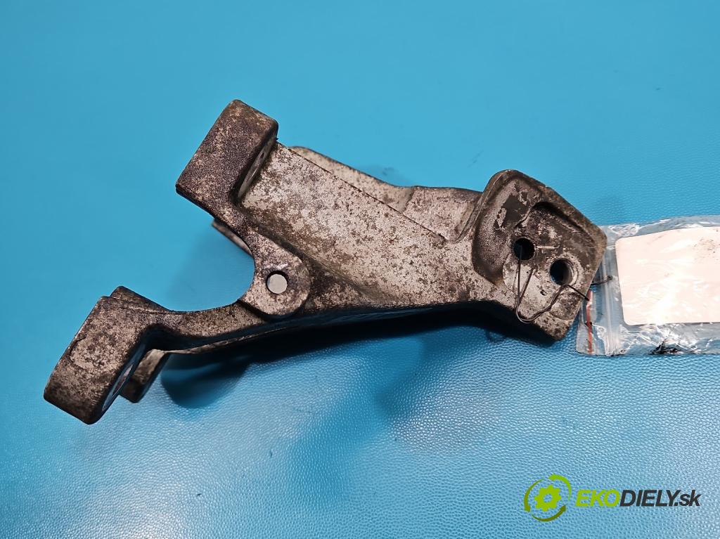 Jaguar XE X760 2015-2024 2.0d 179KM automatic 132 kW 1999 cm3 4- držiak motora GX73-6037-FA