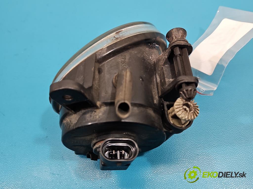 Seat Exeo 2.0 tdi 143 HP manual 105 kW 1968 cm3 5- Halogen ľavý  (Kľučka dverí ostatné)
