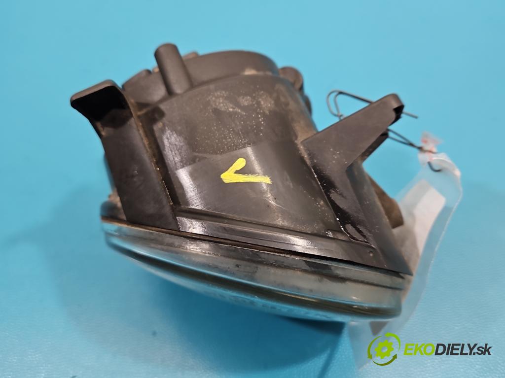 Seat Exeo 2.0 tdi 143 HP manual 105 kW 1968 cm3 5- Halogen ľavý  (Kľučka dverí ostatné)