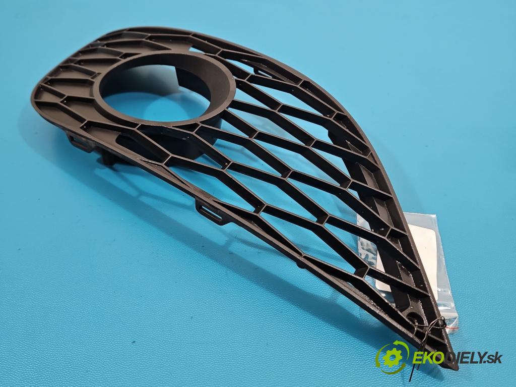 Seat Exeo 2.0 tdi 143 hp manual 105 kW 1968 cm3 5- Zaślepka: mřížka: nárazníku levé 3R0853192