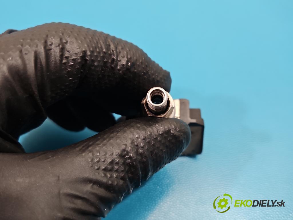 Hyundai I30 II 2012-2016 1.6 crdi 110 HP manual 81 kW 1582 cm3 5- snímač tlak: pneumatika S180052092C (Snímač tlaku v pneumatike)