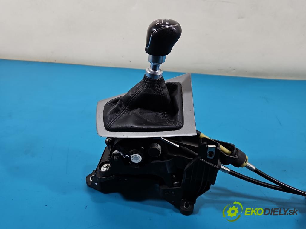 Ford Focus Mk3 2010-2018 1.6 tdci 95 HP manual 70 kW 1560 cm3 5- Páka: Změny: stupeň,rýchlosť BV6R-7C453-CAC (Rýchlostná páka (kulisa))