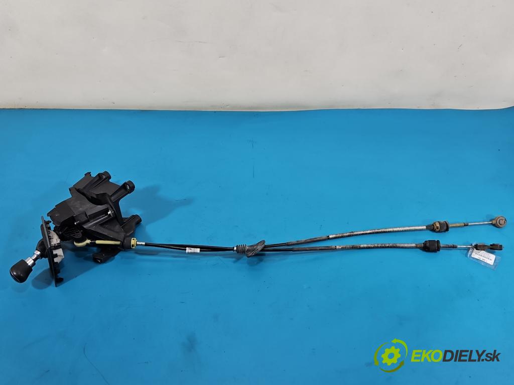 Ford Focus Mk3 2010-2018 1.6 tdci 95 HP manual 70 kW 1560 cm3 5- Páka: Změny: stupeň,rýchlosť BV6R-7C453-CAC (Rýchlostná páka (kulisa))