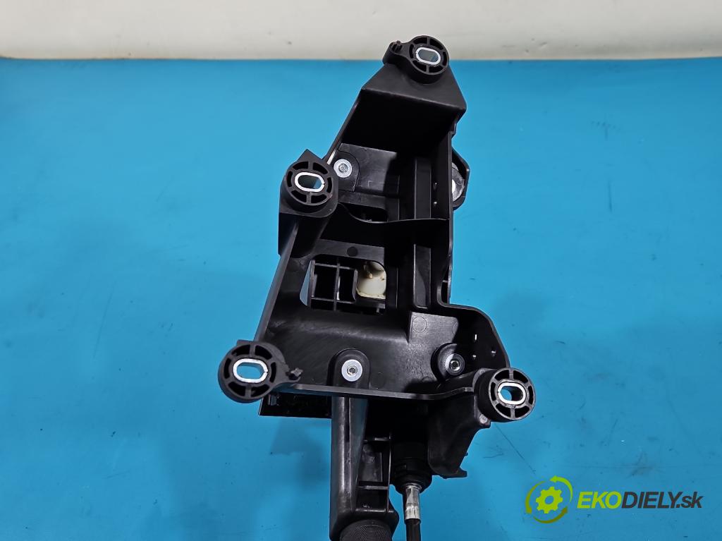 Ford Focus Mk3 2010-2018 1.6 tdci 95 HP manual 70 kW 1560 cm3 5- Páka: Změny: stupeň,rýchlosť BV6R-7C453-CAC (Rýchlostná páka (kulisa))