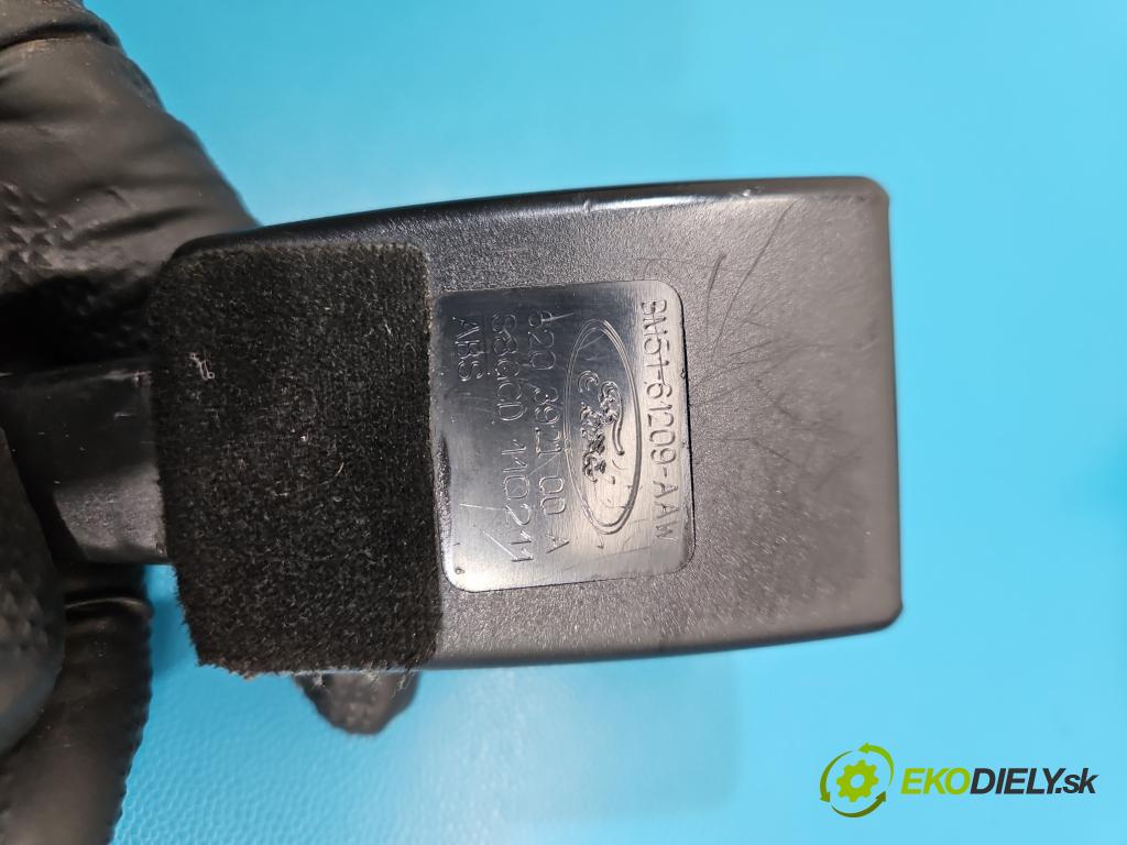 Ford Focus Mk3 2010-2018 1.6 tdci 95 hp manual 70 kW 1560 cm3 5- stěna bezpečnost přední levý BM51-61209-AAW