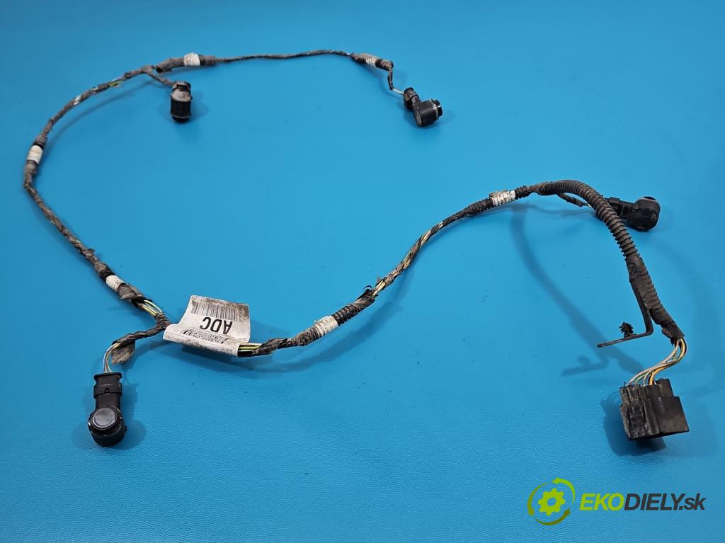 Ford Focus Mk3 2010-2018 1.6 tdci 95 HP manual 70 kW 1560 cm3 5- Zväzok: nárazník zadné BV6T-15K868-ADC