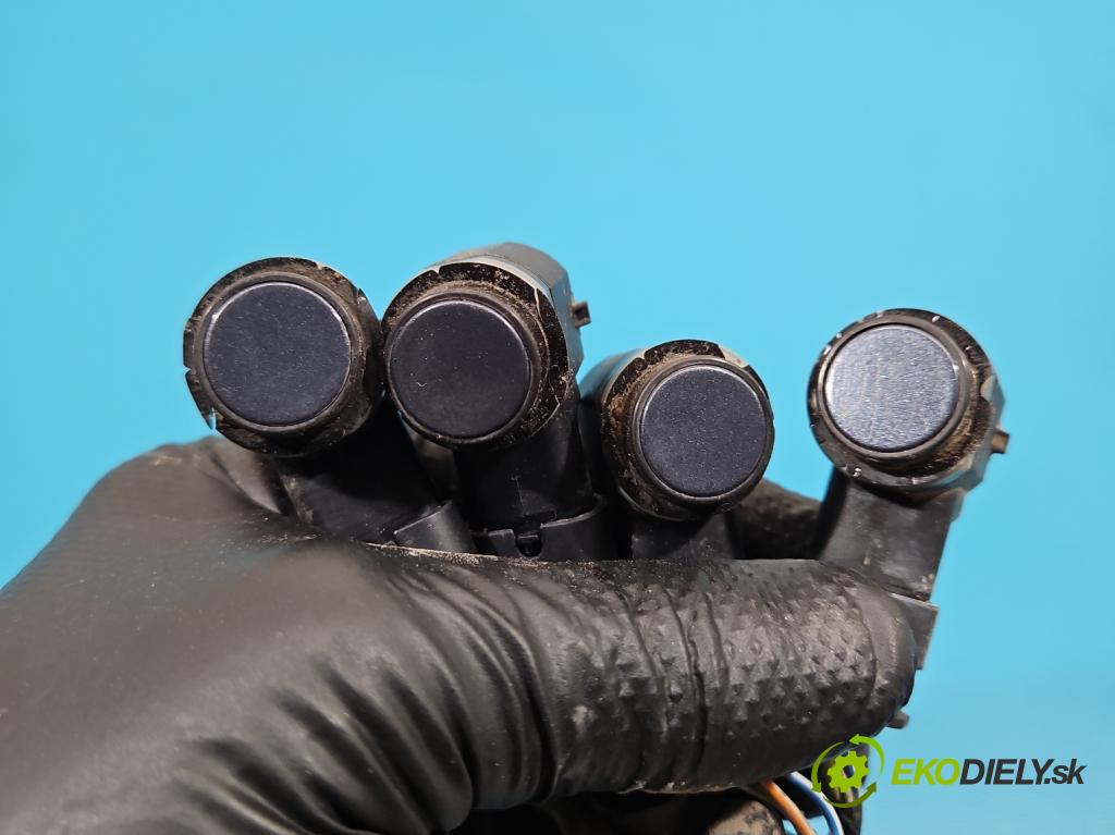 Ford Focus Mk3 2010-2018 1.6 tdci 95 HP manual 70 kW 1560 cm3 5- Zväzok: nárazník zadné BV6T-15K868-ADC