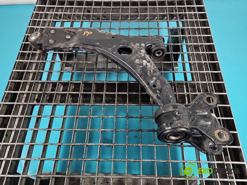 Ford Focus Mk3 2010-2018 1.6 tdci 95 HP manual 70 kW 1560 cm3 5- predné pravý  (Kľučka dverí ostatné)