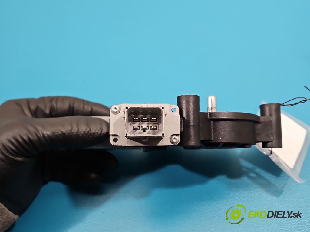 Opel Corsa E 2014-2019 1.4 16V 75 hp manual 55 kW 1398 cm3 5- mechanismus stahování přední levý