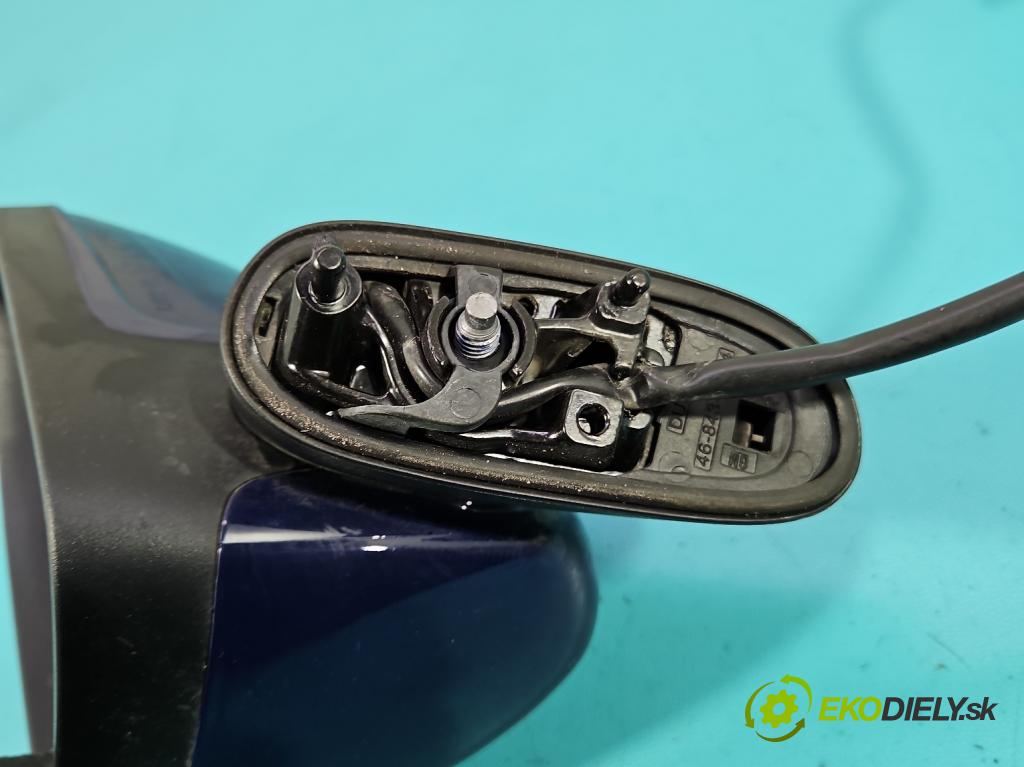 Opel Corsa E 2014-2019 1.4 16V 75 HP manual 55 kW 1398 cm3 5- zrkadlo pravé  (Kľučka dverí ostatné)