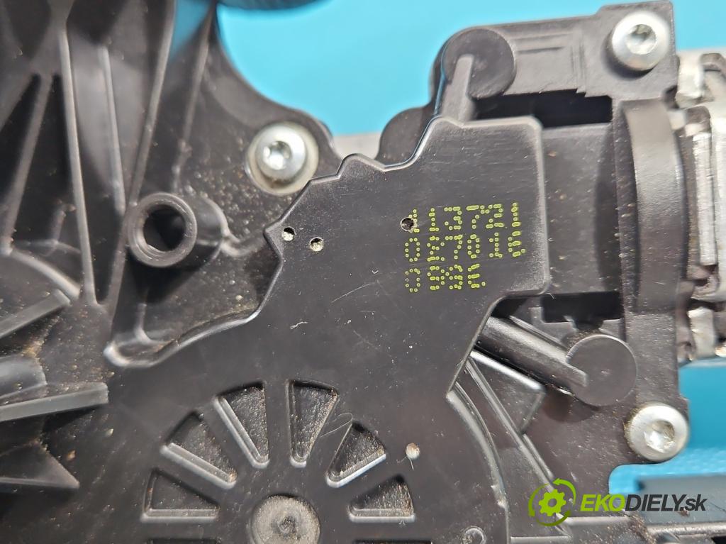 Opel Corsa E 2014-2019 1.4 16V 75 HP manual 55 kW 1398 cm3 5- motor stieračov zadné 0390205011