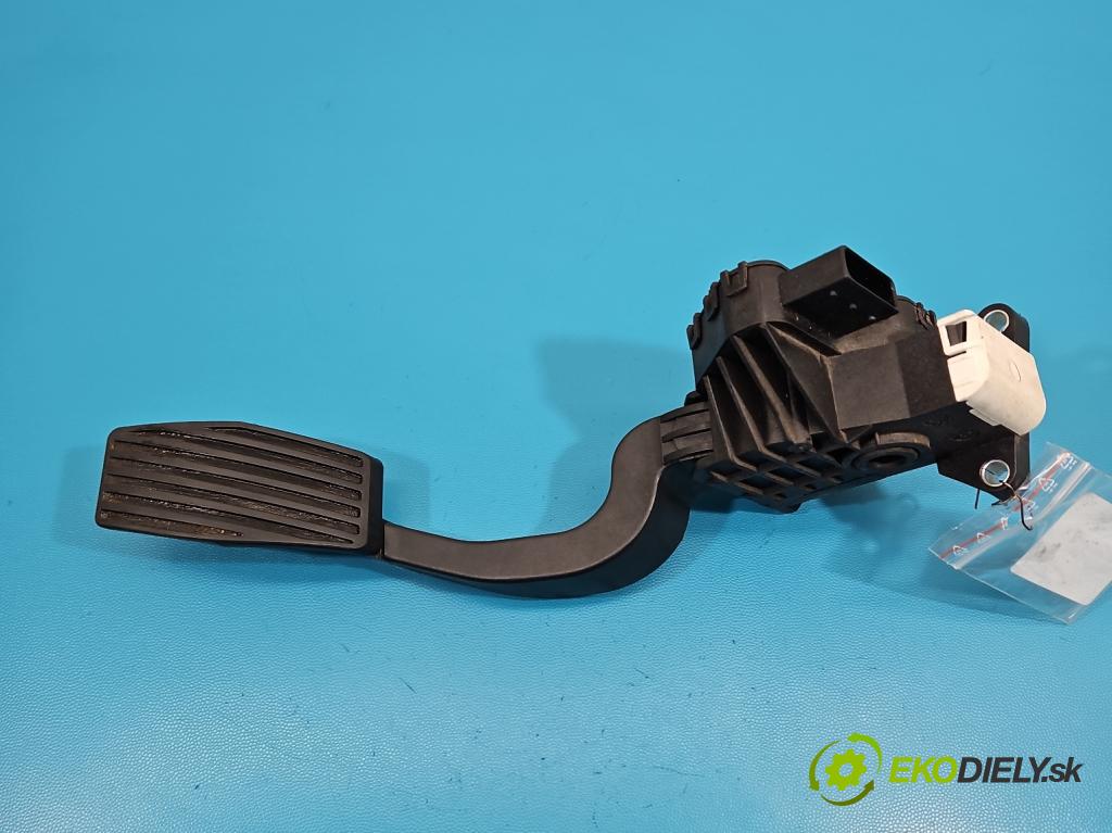 Opel Corsa E 2014-2019 1.4 16V 75 HP manual 55 kW 1398 cm3 5- pedal plyn potenciometr: 13305804