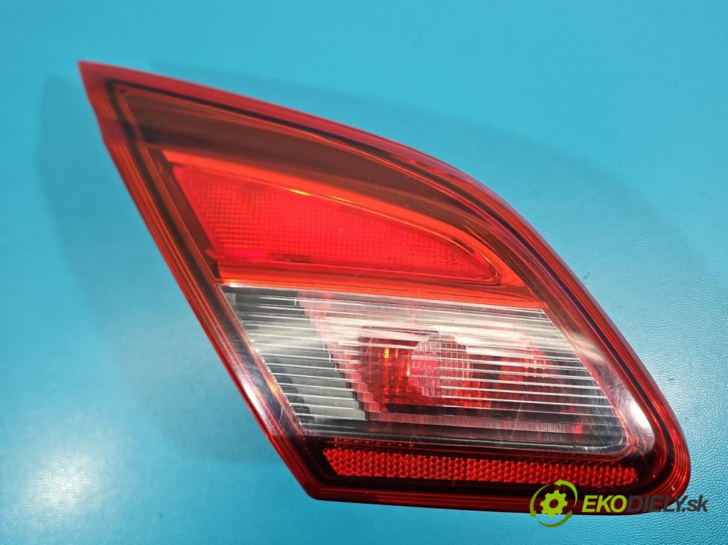 Opel Corsa E 2014-2019 1.4 16V 75 HP manual 55 kW 1398 cm3 5- svetlo / reflektor zadné ľavé 39012623 (Kľučka dverí ostatné)