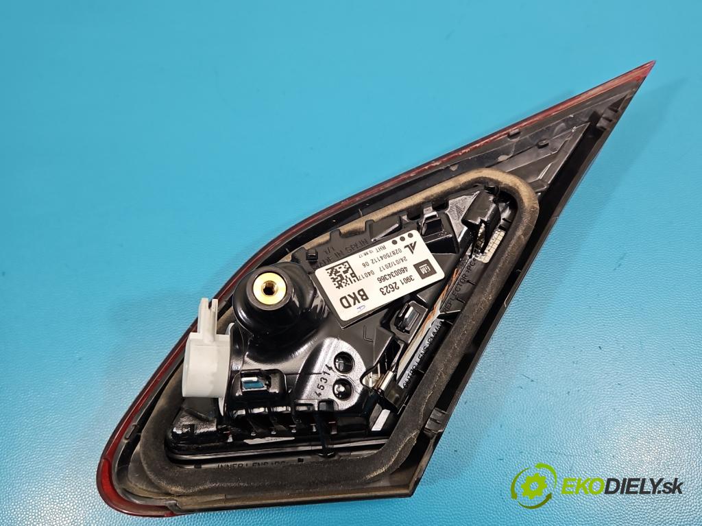 Opel Corsa E 2014-2019 1.4 16V 75 HP manual 55 kW 1398 cm3 5- svetlo / reflektor zadné ľavé 39012623 (Kľučka dverí ostatné)