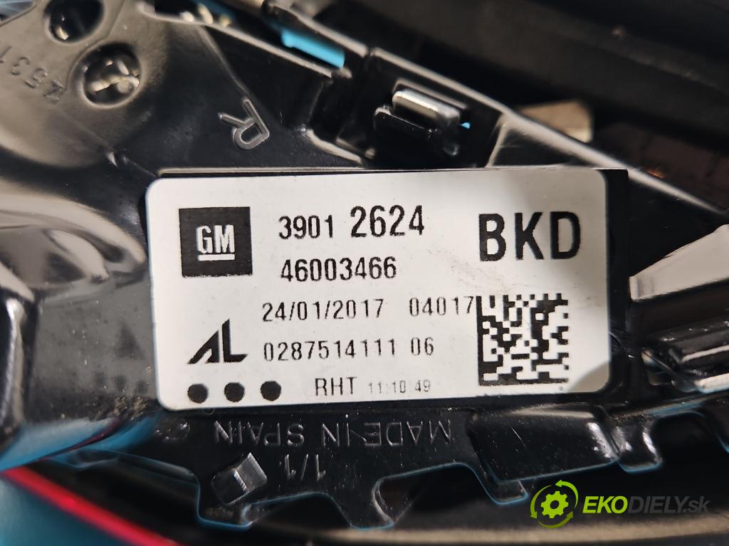 Opel Corsa E 2014-2019 1.4 16V 75 HP manual 55 kW 1398 cm3 5- svetlo / reflektor zadné pravé 39012624 (Kľučka dverí ostatné)
