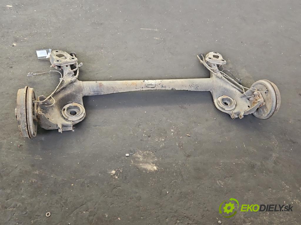 Opel Corsa E 2014-2019 1.4 16V 75 hp manual 55 kW 1398 cm3 5- zadní výztuha  (Zadní výztuha)