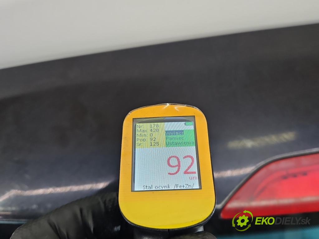 Vw Polo IV 9N 2001-2009 1.2 6V (BMD) 54 hp manual 40 kW 1198 cm3 3- zadní kufrové dveře  (Zadní kapota (kufr))