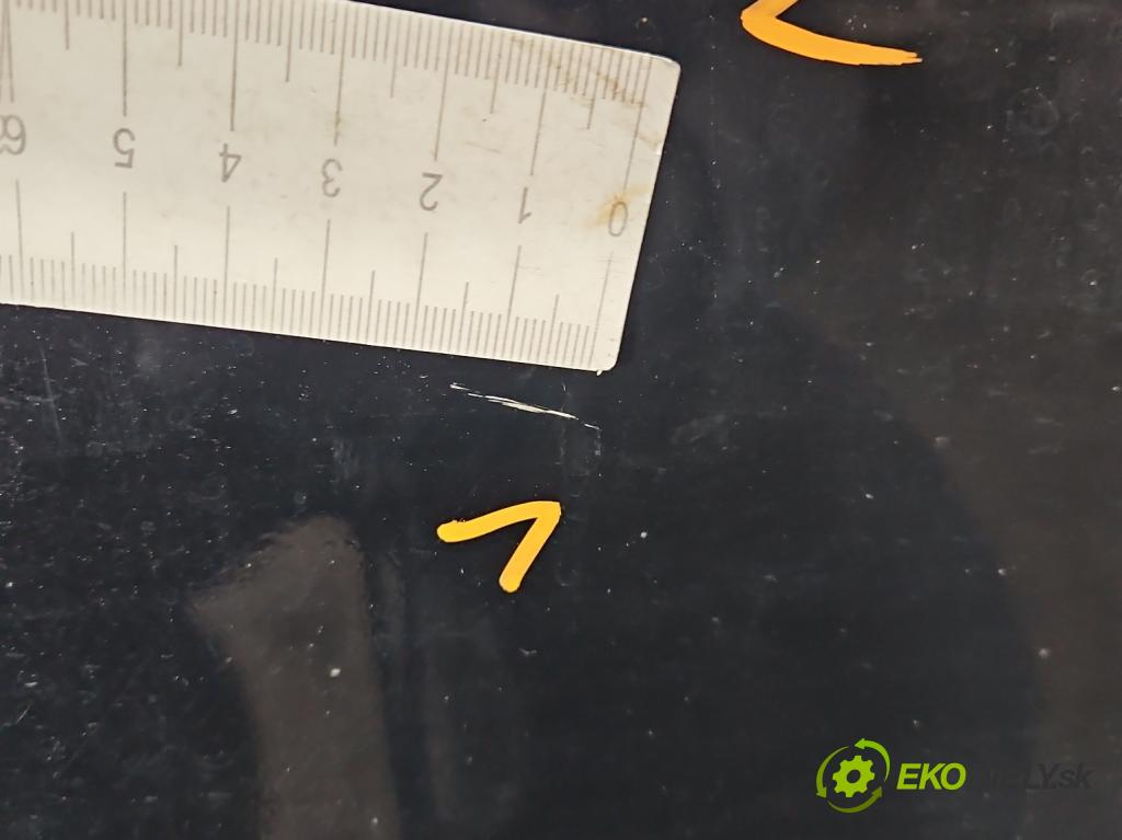 Audi Q7 2005-2015 4.2 TDI 326KM automatic 240 kW 4134 cm3 5- dvere predné ľavé  (Kľučka dverí ostatné)