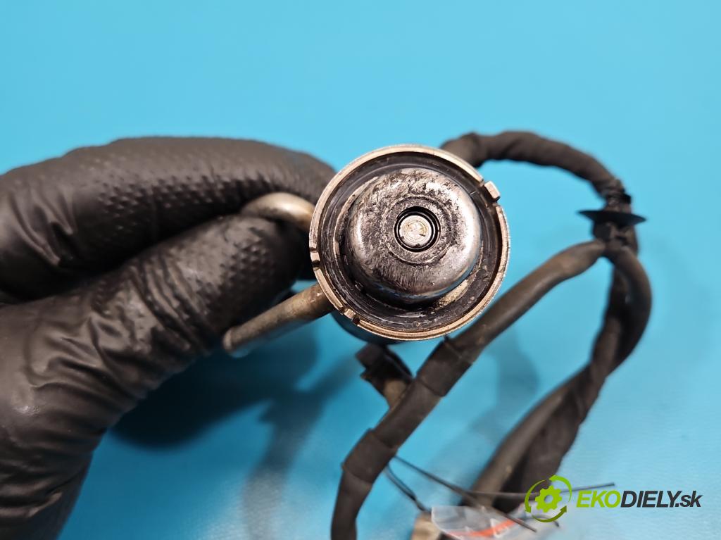 Skoda Kodiaq I 2.0 tdi 150 HP automatic 110 kW 1968 cm3 5- vstrek 0444025042 (Vstrekovač paliva)