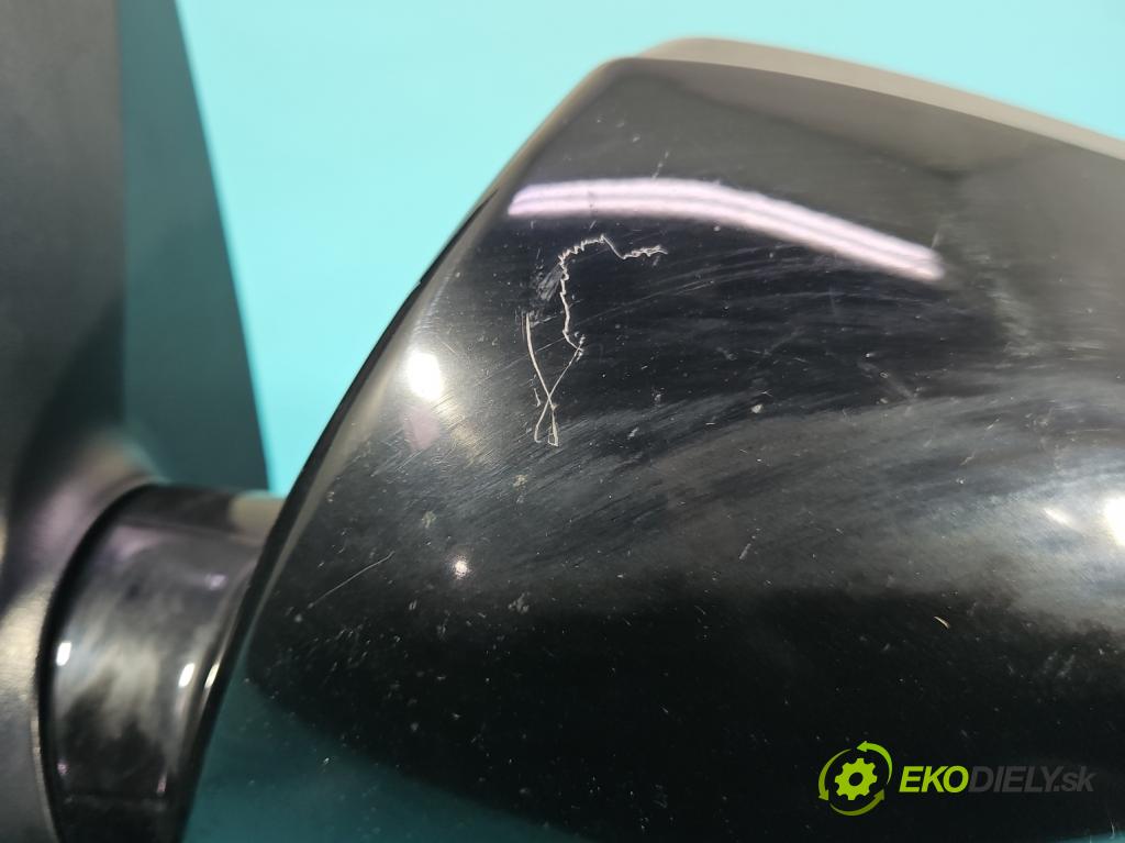 Hyundai Ix35 2.0 CRDI 136 HP manual 100 kW 1995 cm3 5- zrkadlo ľavé  (Kľučka dverí ostatné)