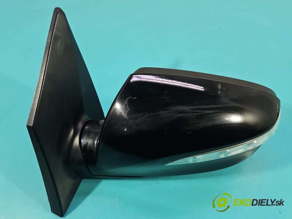 Hyundai Ix35 2.0 CRDI 136 HP manual 100 kW 1995 cm3 5- zrkadlo ľavé  (Kľučka dverí ostatné)