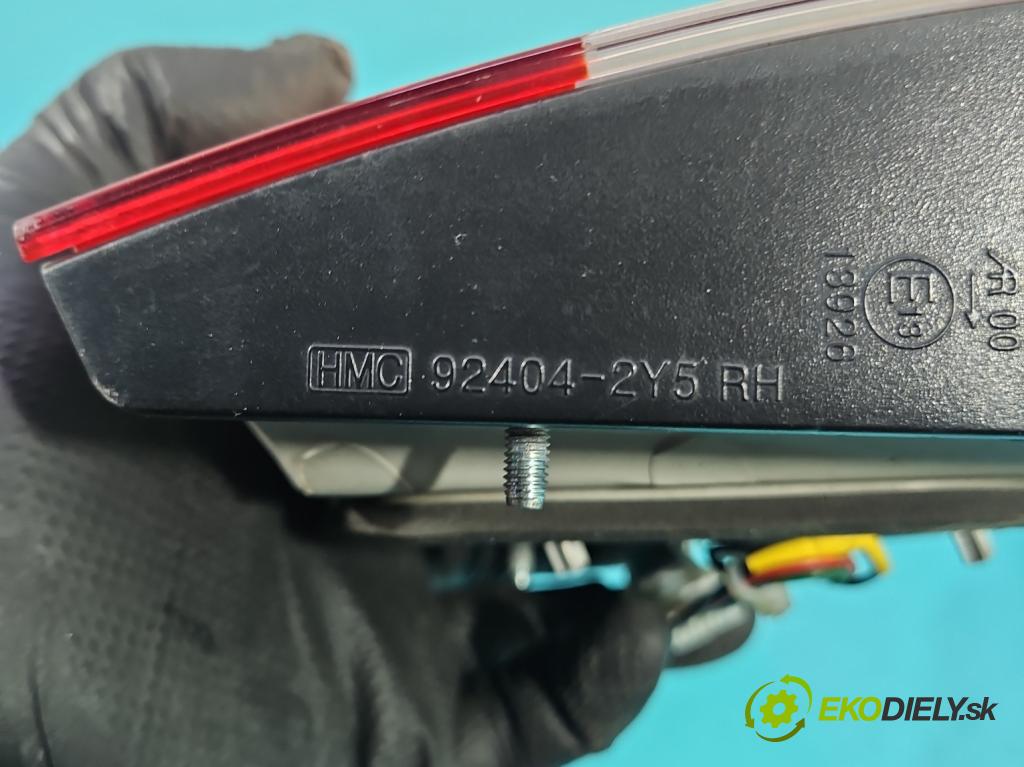 Hyundai Ix35 2.0 CRDI 136 HP manual 100 kW 1995 cm3 5- svetlo / reflektor zadné pravé 92404-2Y5 (Kľučka dverí ostatné)