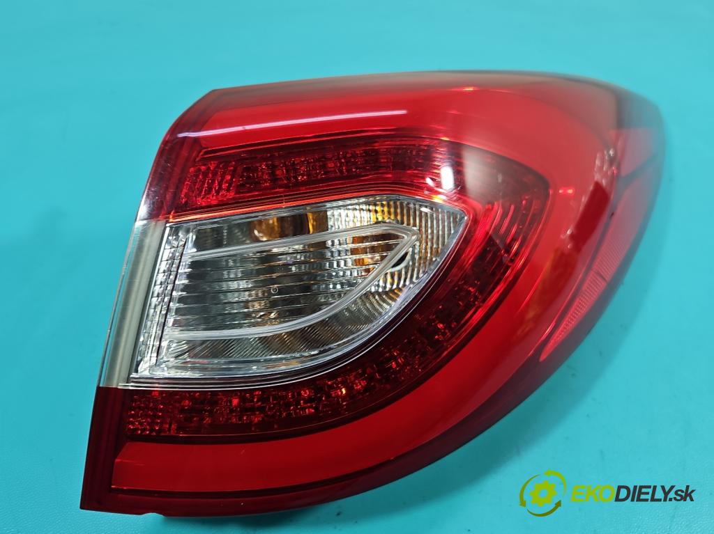 Hyundai Ix35 2.0 CRDI 136 HP manual 100 kW 1995 cm3 5- svetlo / reflektor zadné pravé 92402-2Y5 (Kľučka dverí ostatné)