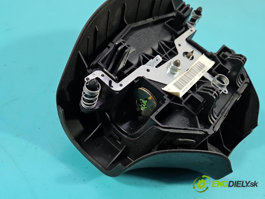 Peugeot 206 1.6 16V 109 HP manual 80 kW 1587 cm3 3- volant  (Volant)