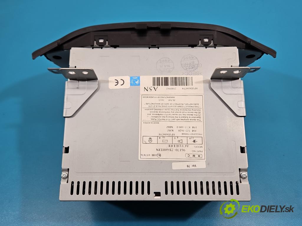 Hyundai Ix35 2.0 CRDI 136hp manual 100 kW 1995 cm3 5- Radio továrna: 96170-2Y600TJN