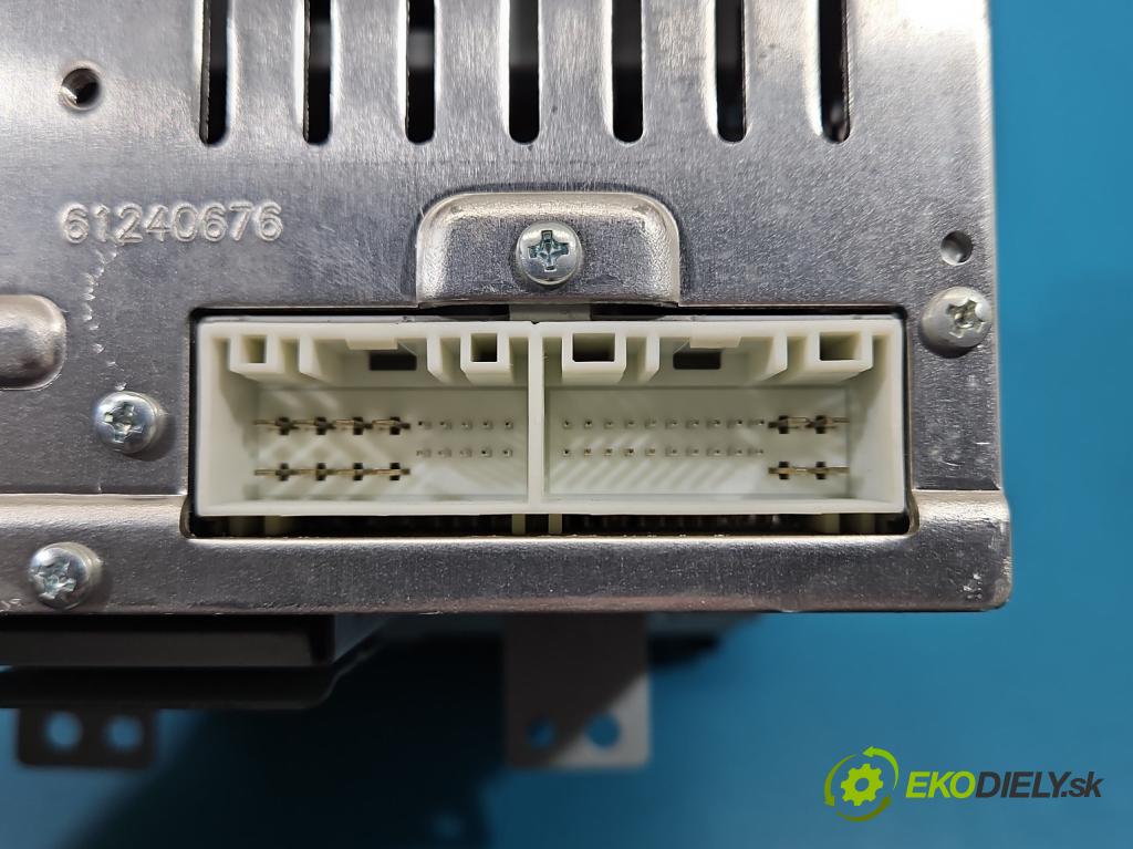 Hyundai Ix35 2.0 CRDI 136hp manual 100 kW 1995 cm3 5- Radio továrna: 96170-2Y600TJN