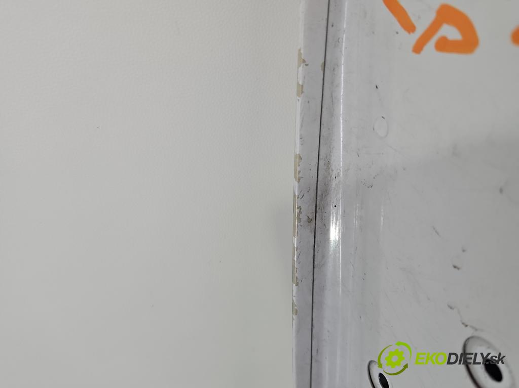 Fiat Ducato IV 2014- 2.0 jtd 116 HP manual 85 kW 1956 cm3 5- dvere predné ľavé  (Kľučka dverí ostatné)