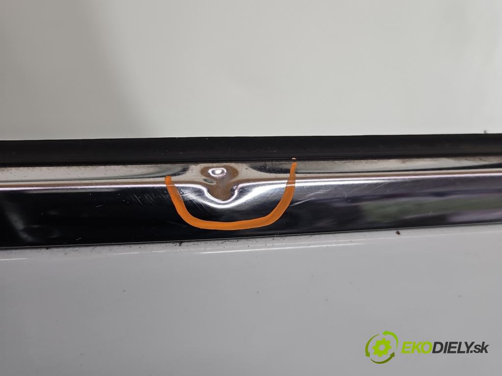Renault Kadjar 2015-2022 1.2 131 HP manual 96 kW 1197 cm3 5- dvere zadné pravé  (Kľučka dverí ostatné)