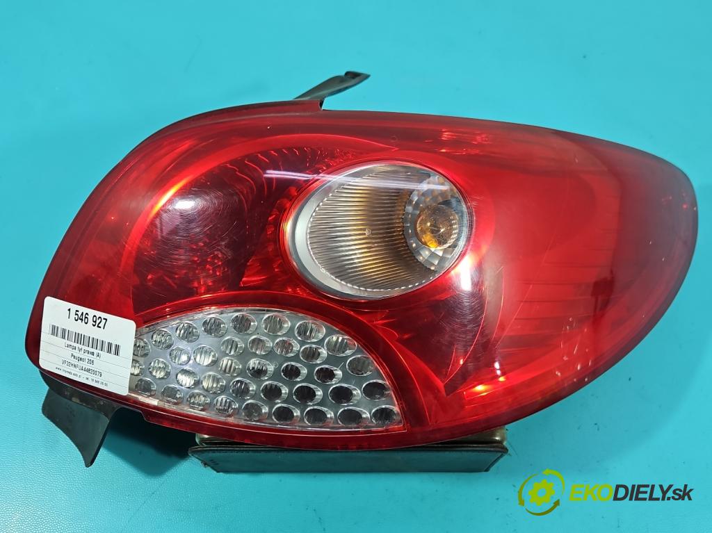 Peugeot 206 1.6 16V 109 HP manual 80 kW 1587 cm3 3- svetlo / reflektor zadné pravé 9685618180 (Kľučka dverí ostatné)