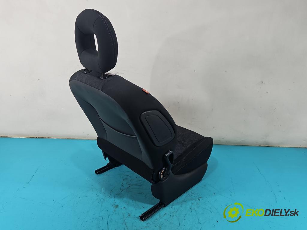 Peugeot 206 1.6 16V 109 HP manual 80 kW 1587 cm3 3- Sedačka ľavý (Sedadlo)