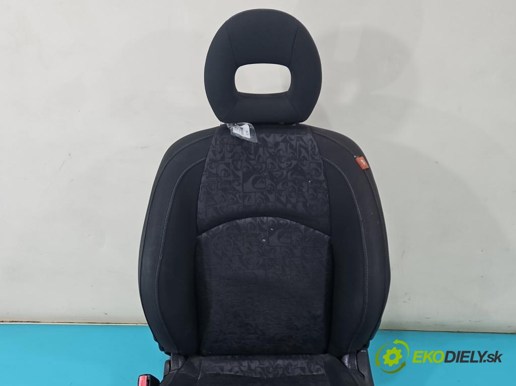 Peugeot 206 1.6 16V 109 HP manual 80 kW 1587 cm3 3- Sedačka pravý  (Sedadlo)