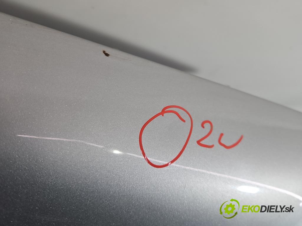 Peugeot 206 1.6 16V 109 HP manual 80 kW 1587 cm3 3- blatník predné pravý  (Kľučka dverí ostatné)
