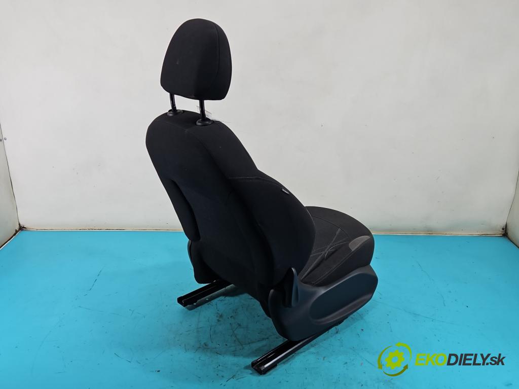 Peugeot 208 I 2012-2019 1.4 hdi 68 HP manual 50 kW 1398 cm3 5- Sedačka pravý (Sedadlo)