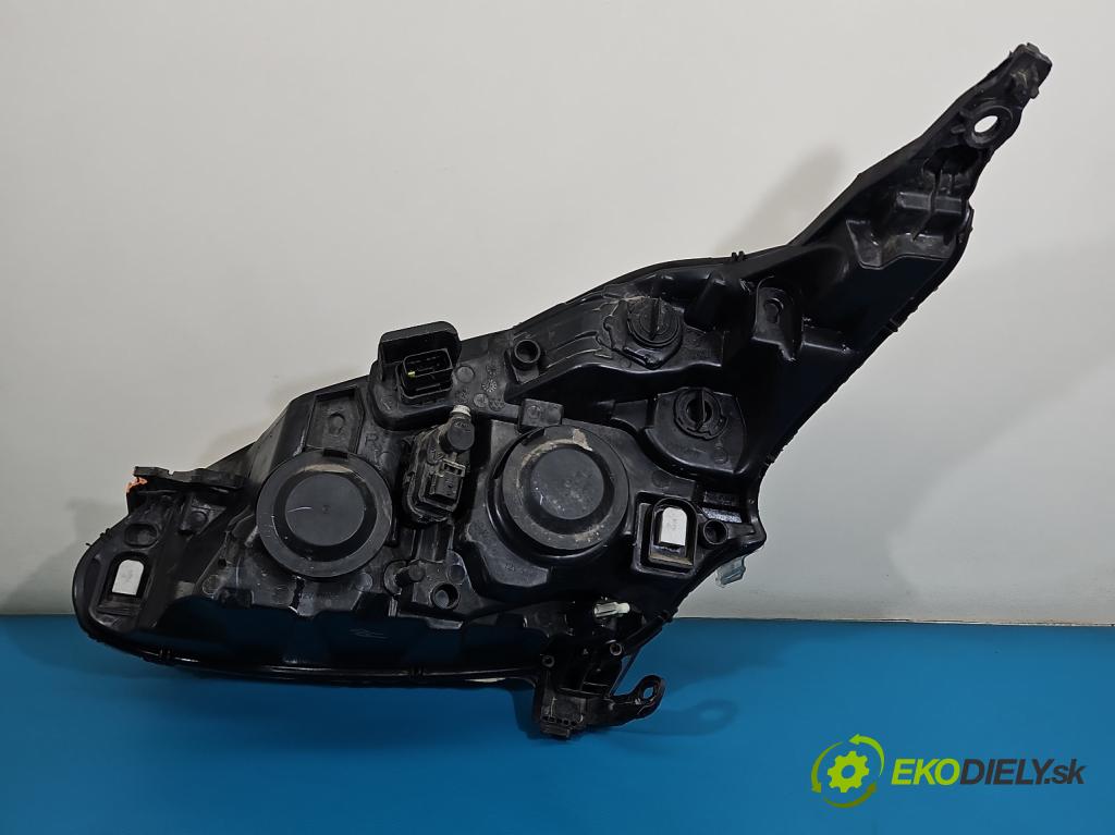 Peugeot 208 I 2012-2019 1.4 hdi 68 HP manual 50 kW 1398 cm3 5- Reflektor: pravý  (Svetlo predné pravé)