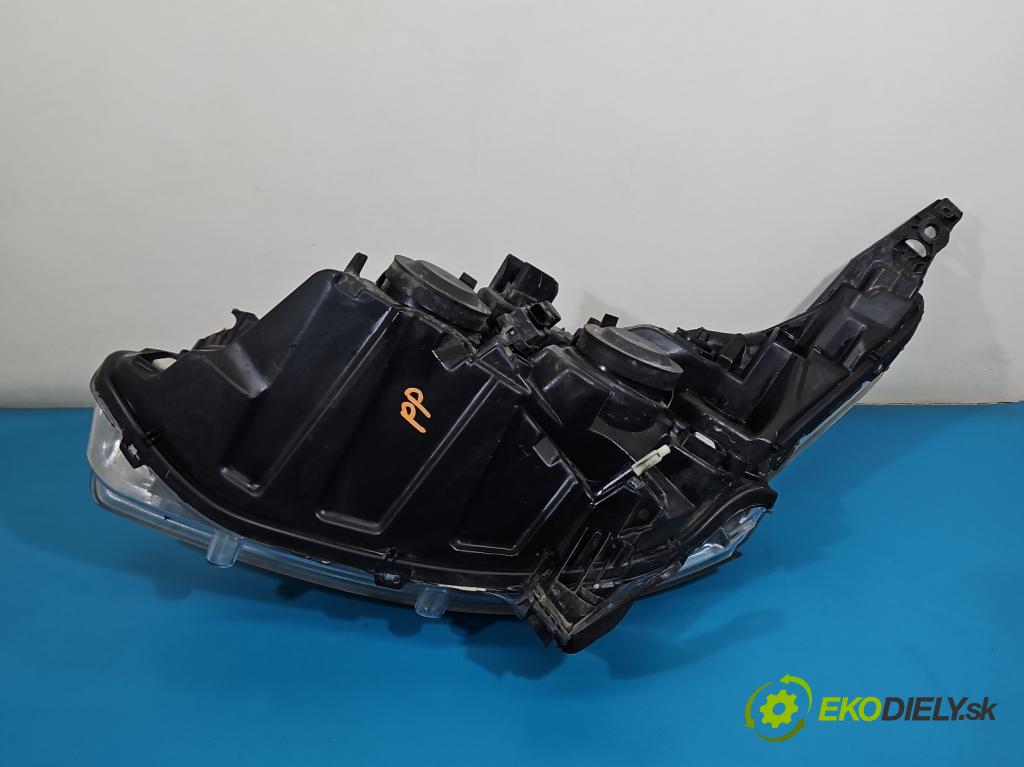 Peugeot 208 I 2012-2019 1.4 hdi 68 HP manual 50 kW 1398 cm3 5- Reflektor: pravý  (Svetlo predné pravé)