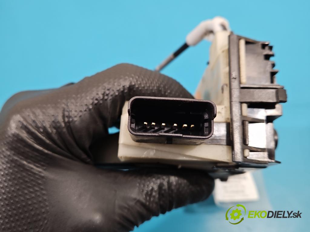 Peugeot 208 I 2012-2019 1.4 hdi 68 hp manual 50 kW 1398 cm3 5- zámek přední levý 9688080080