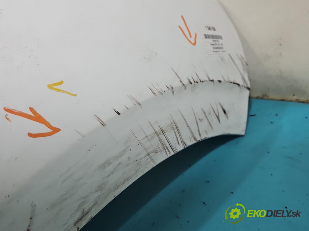 Peugeot 208 I 2012-2019 1.4 hdi 68 hp manual 50 kW 1398 cm3 5- nárazník zadní  (Klika dveří ostatní)