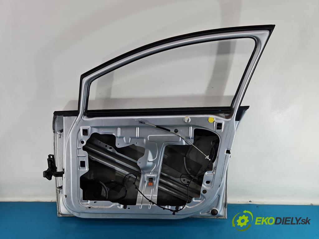 Seat Ibiza IV 6J 2008-2017 1.4 16V 86 HP manual 63 kW 1390 cm3 5- dvere predné pravé  (Kľučka dverí ostatné)