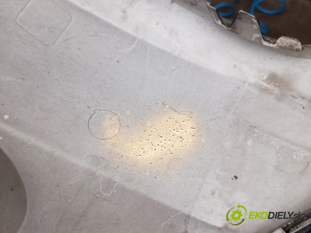 Ford Focus Mk3 2010-2018 1.6 tdci 95 hp manual 70 kW 1560 cm3 5- nárazník přední  (Klika dveří ostatní)